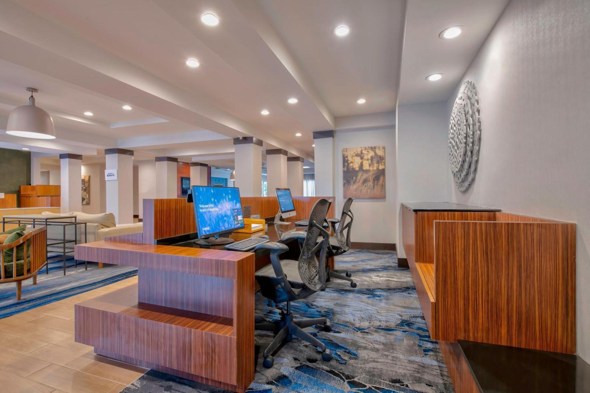 Fairfield Inn & Suites By Marriott Greenwood Exterior photo